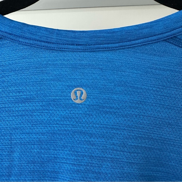 Lululemon Men's Bright Blue Tech Long Sleeve Henley, Size Large - Picture 6 of 8